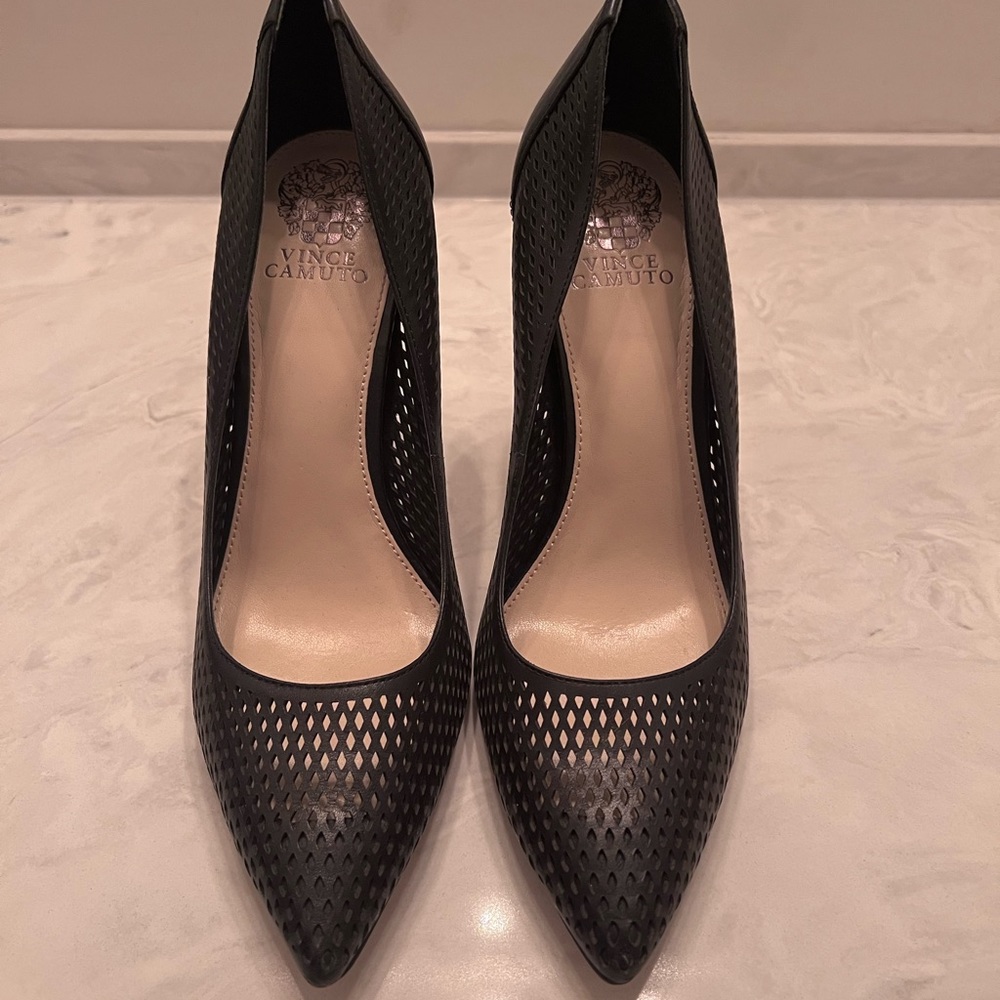 Vince Canute woman’s heels, size 9 1/2, black